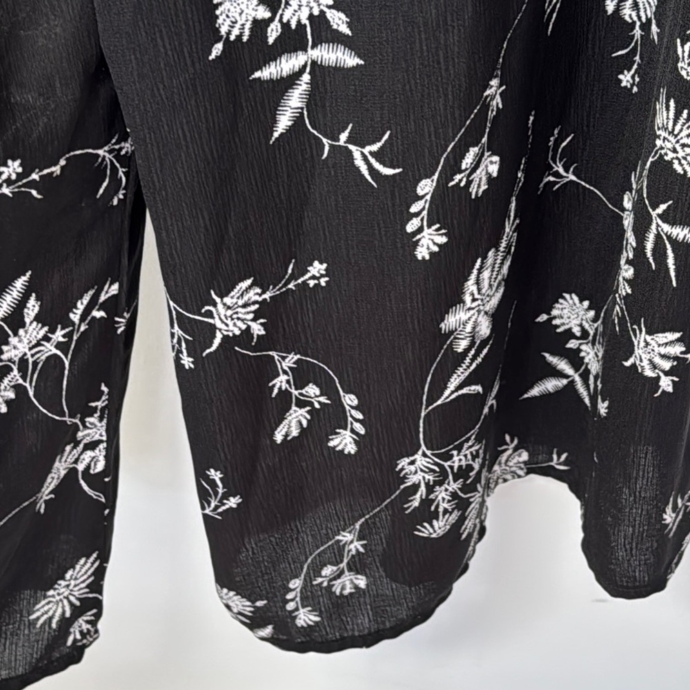 AUW Off Shoulder Capri Jumpsuit Floral Wide Leg Lined Black White 16 Flowy - Picture 8 of 13